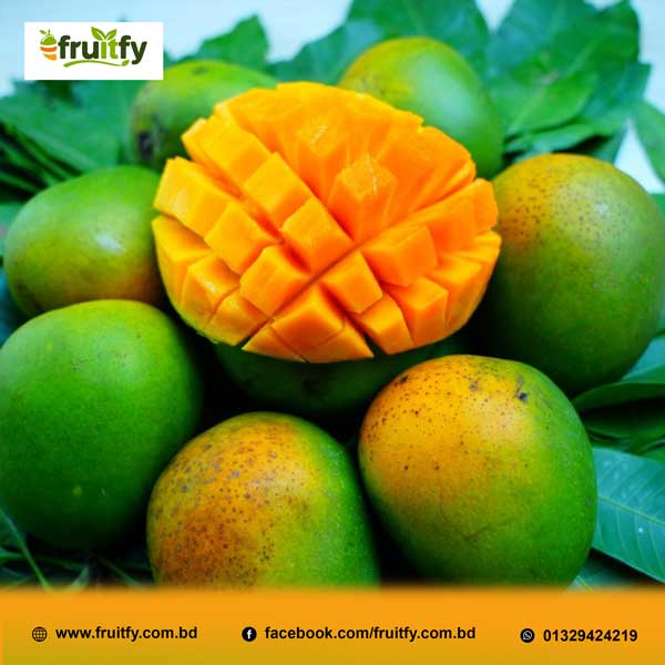 হিমসাগর আম পাকা ও রসালো বাংলাদেশি জনপ্রিয় আম